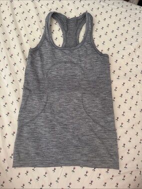 Lululemon Women’s Gray Racerback Tank Top